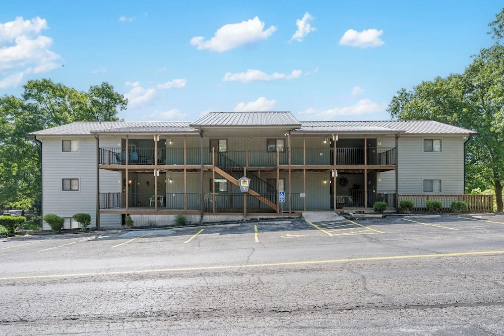 The Circle Retreat Duo