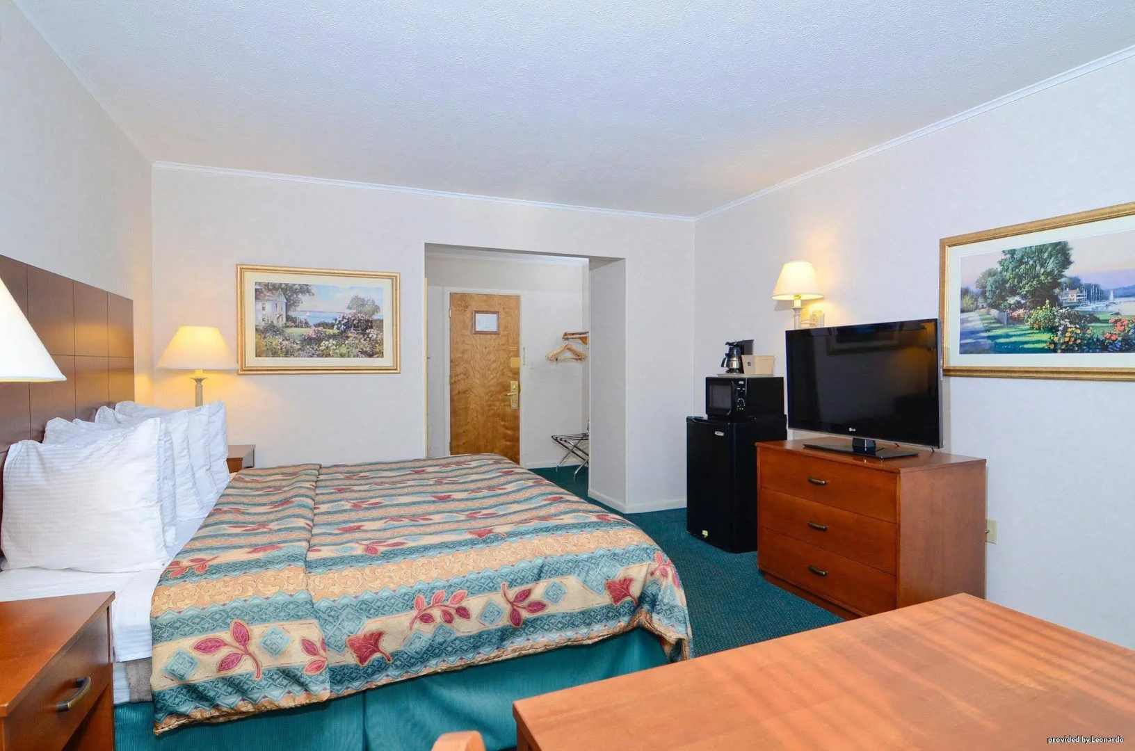 Best Western Pioneer Inn & Suites