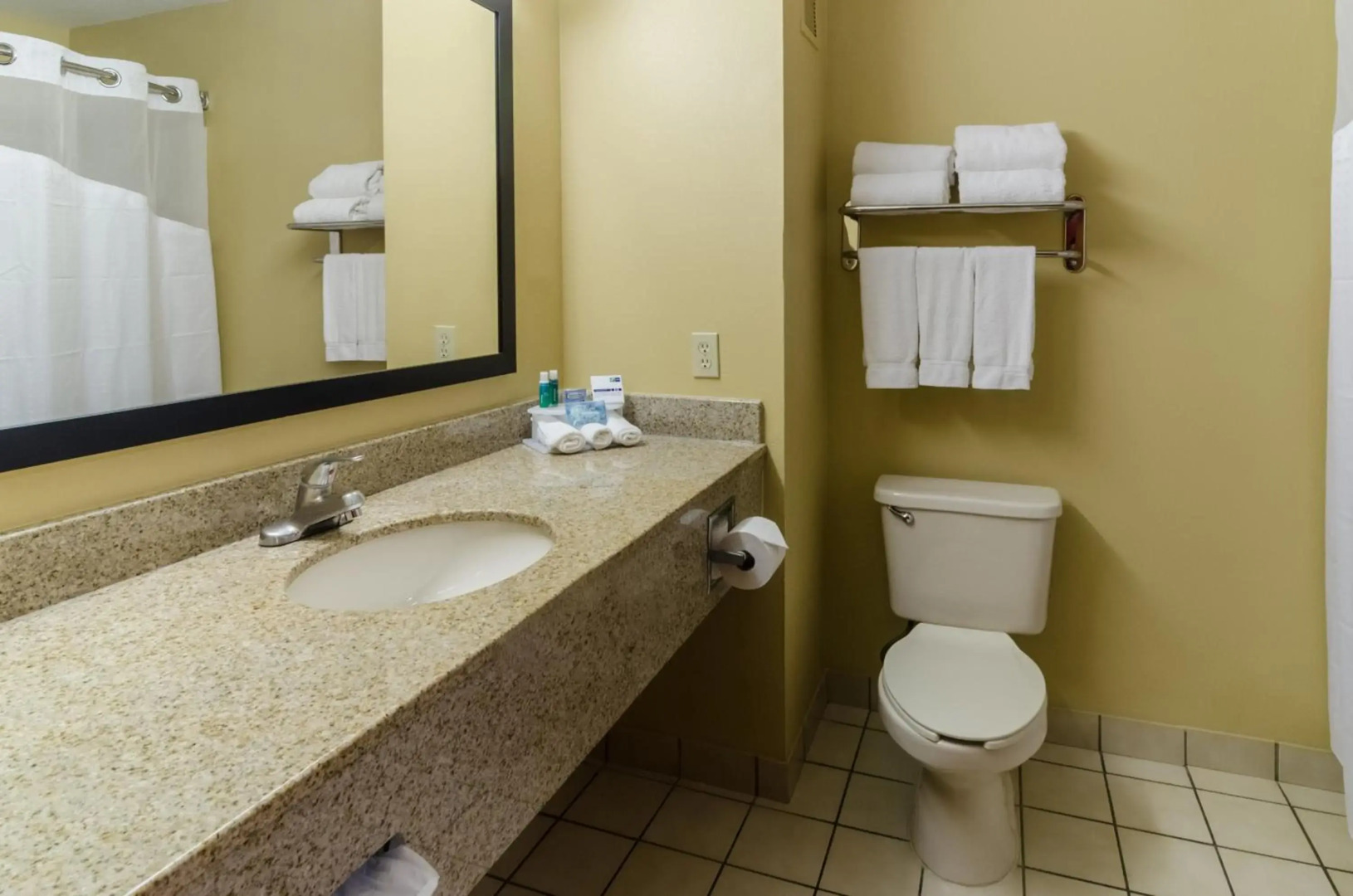 Holiday Inn Express & Suites Vinita by IHG
