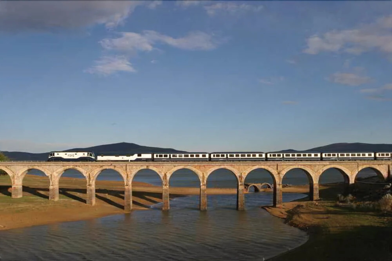 Transcantabrico - Santiago de Compostela