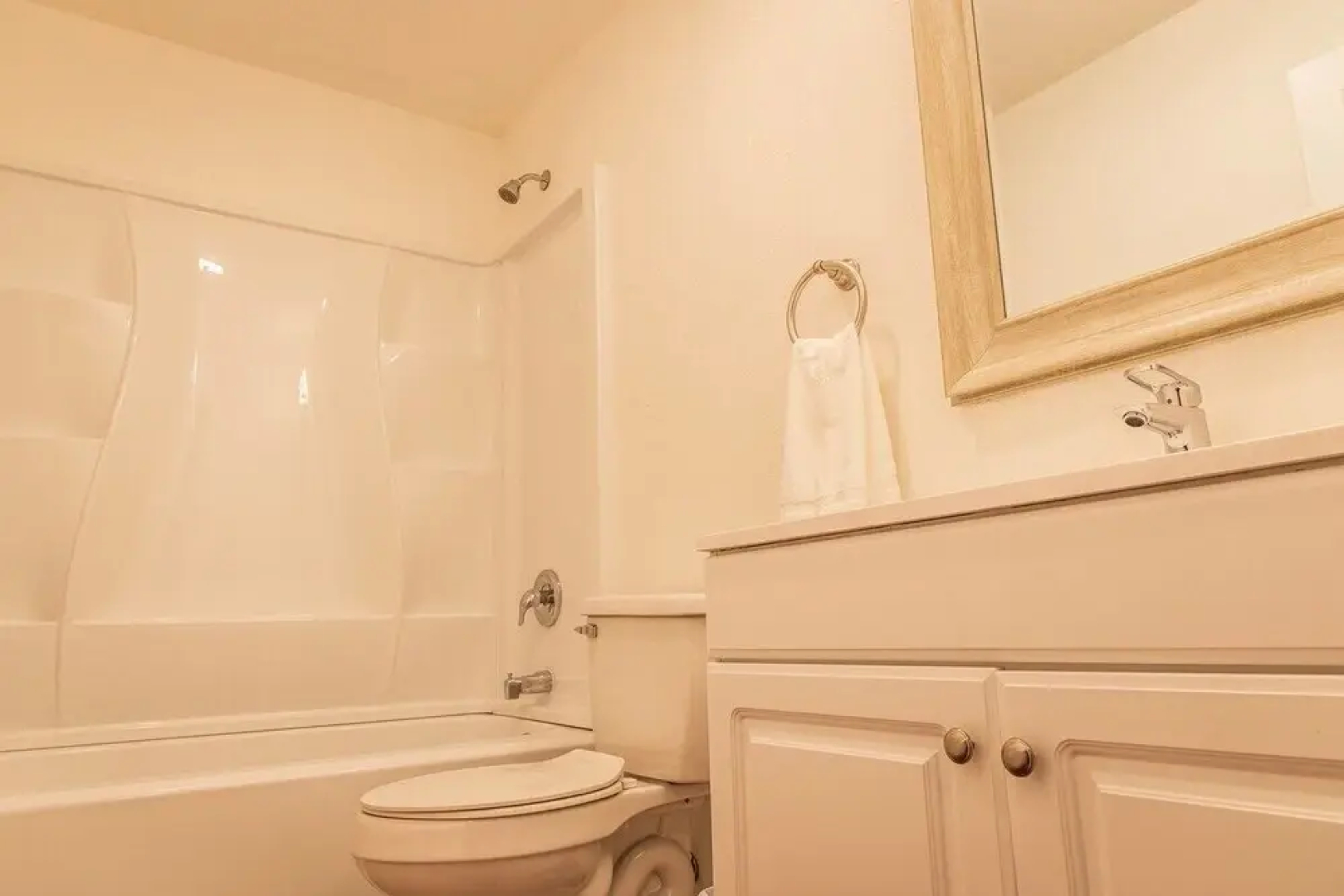 Spacious Four Bedroom In Concord