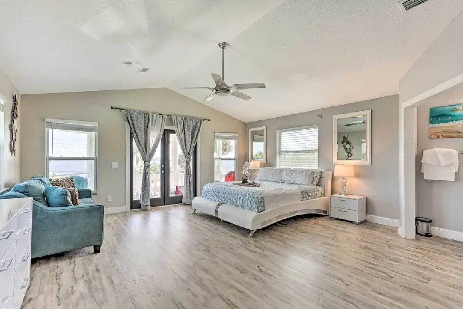 Luxe Florida Home on 3 Acres ~ 5 Mi to Beach!