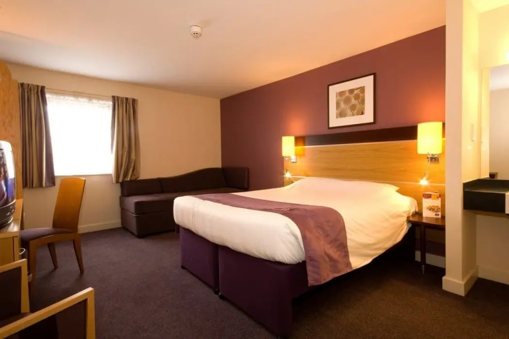 Premier Inn Castleford (Xscape, M62, Jct 32)