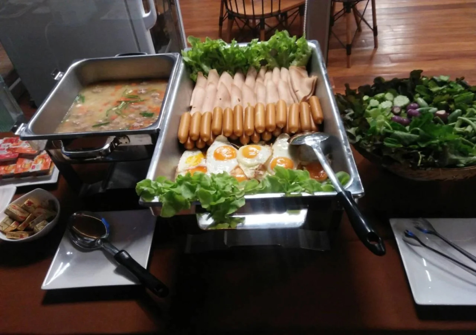 Laekhon Nonbai Hotel