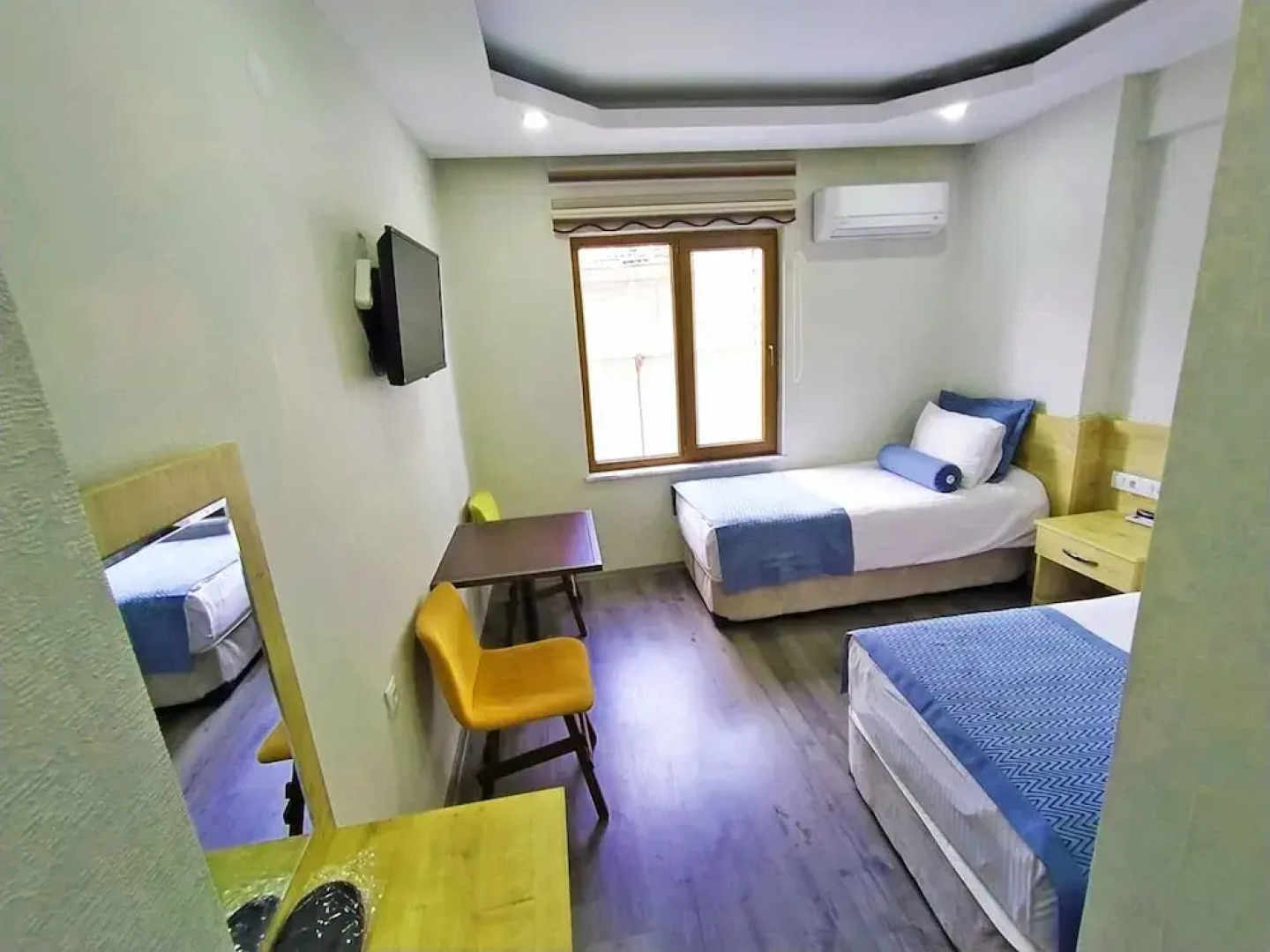 Kroisos Lake Resort Hotel