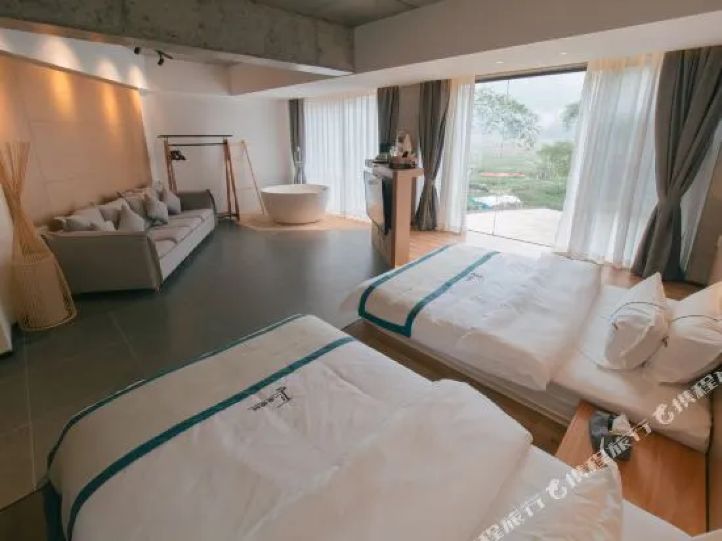 Daxin Yunjian Hotel