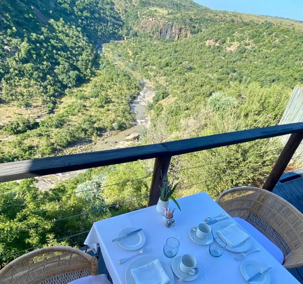 Esiweni Game Lodge