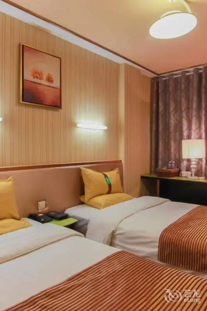 7 Days Inn Wuhu Jiaxinmao Square