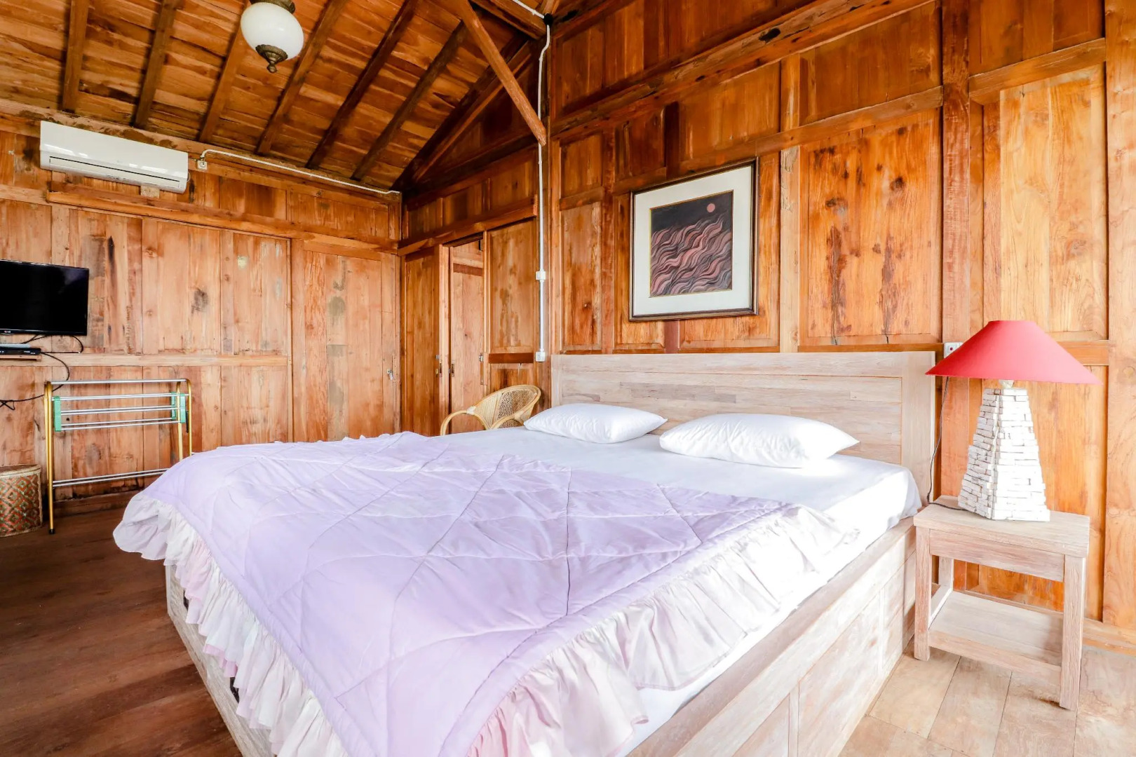 Adinda Beach Hotel and Villa