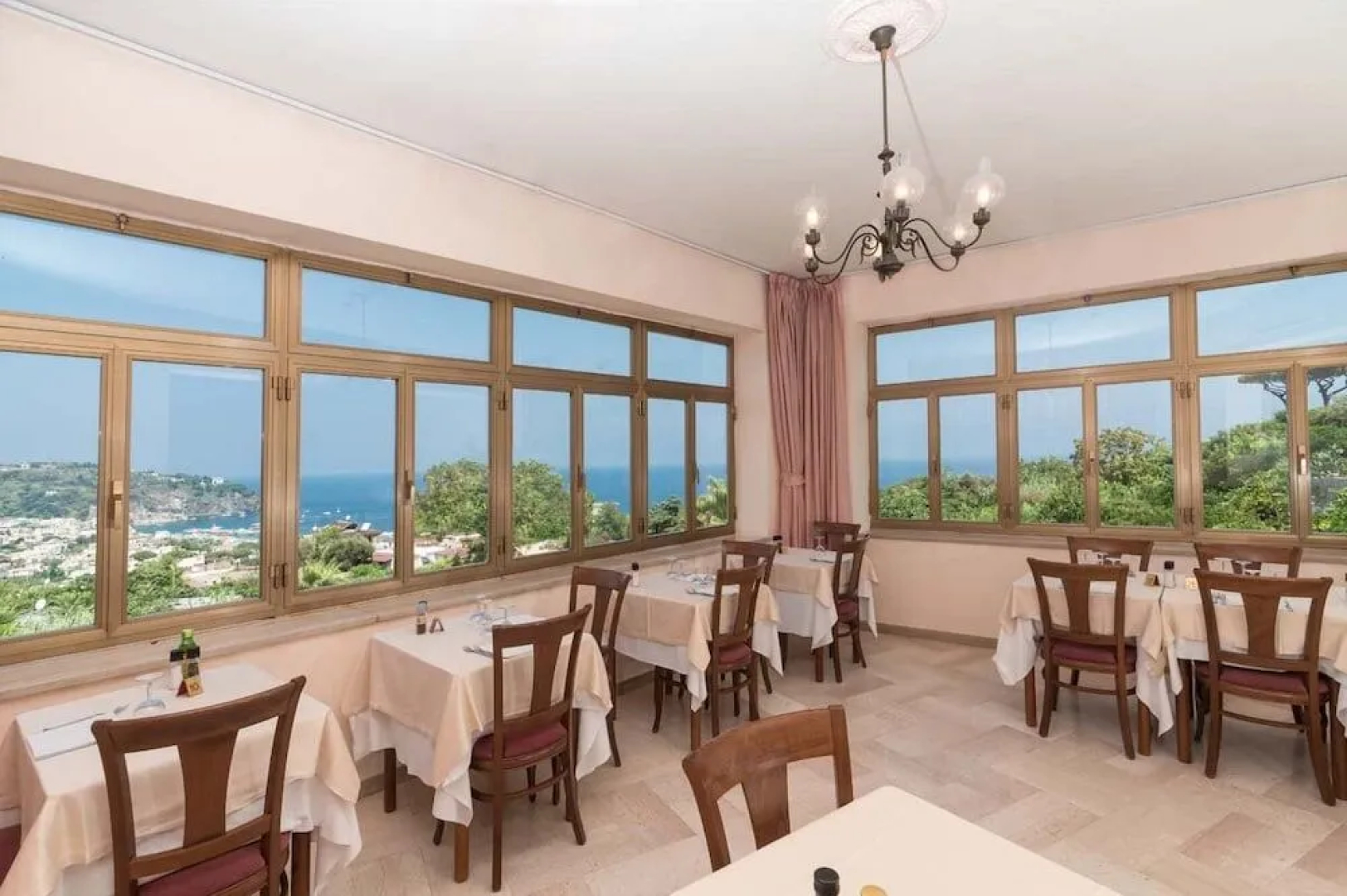 Hotel Pensione Monti