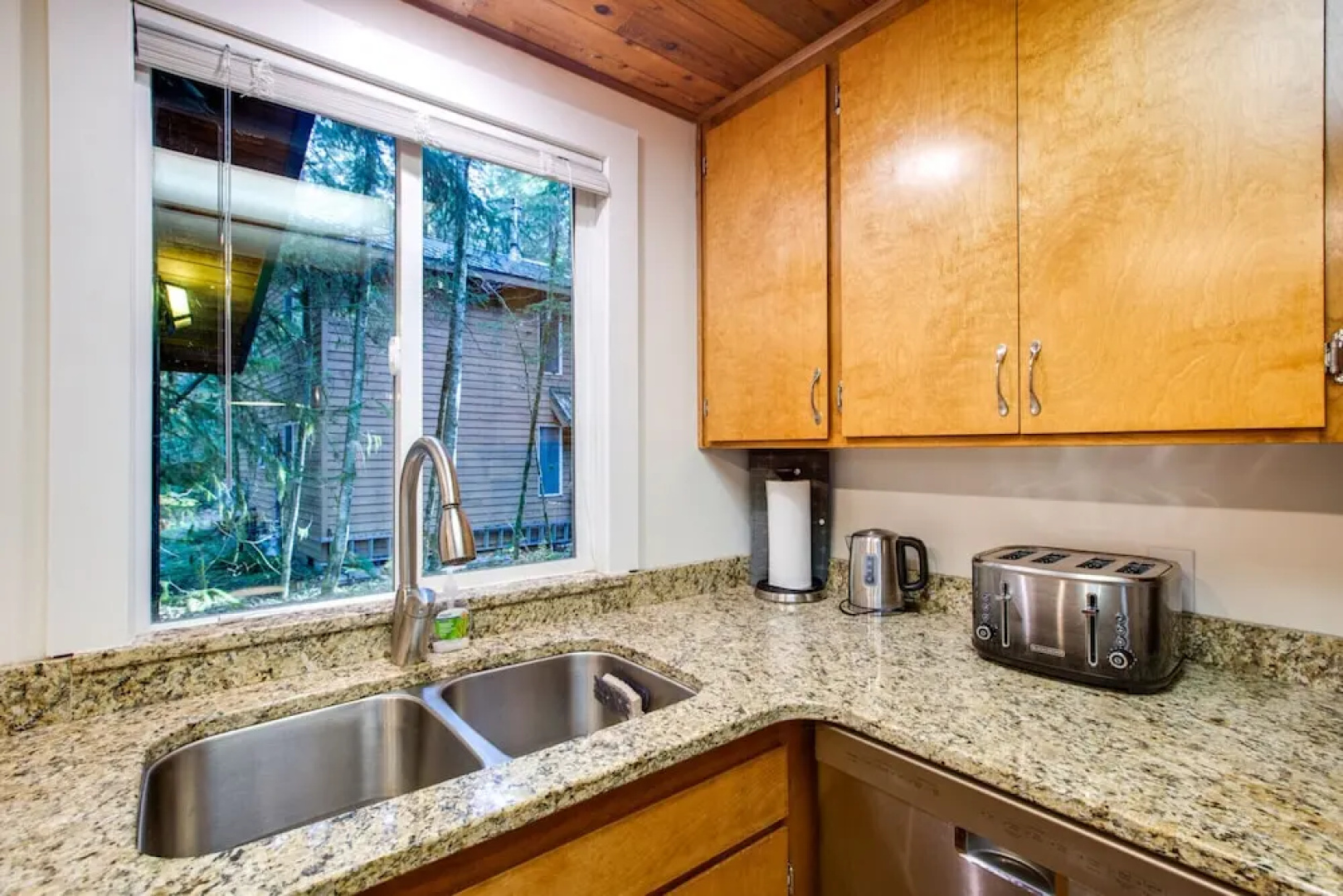 Mt. Baker Lodging Cabin 45 (Sleeps 6)