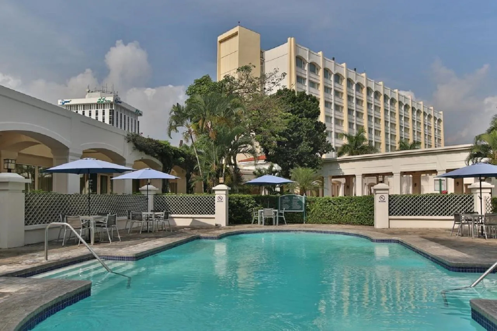 Real InterContinental San Salvador at Metrocentro Mall by IHG