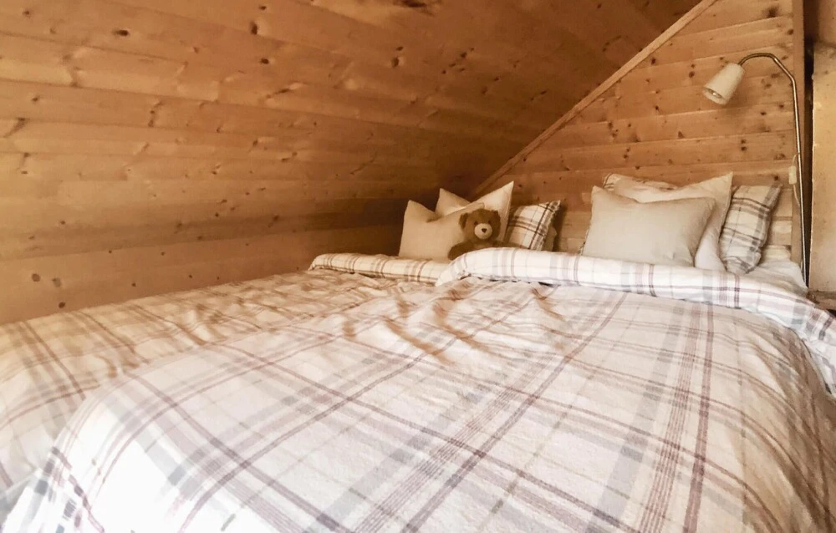 Nice Home in Norheimsund With 4 Bedrooms and Wifi