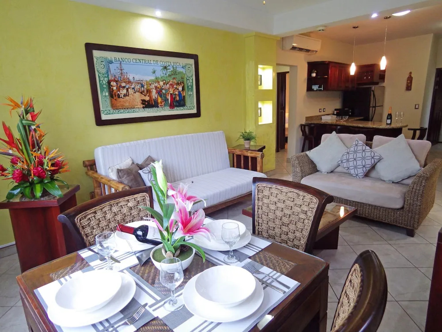 The Oaks Tamarindo Condominiums 200 mbs Internet