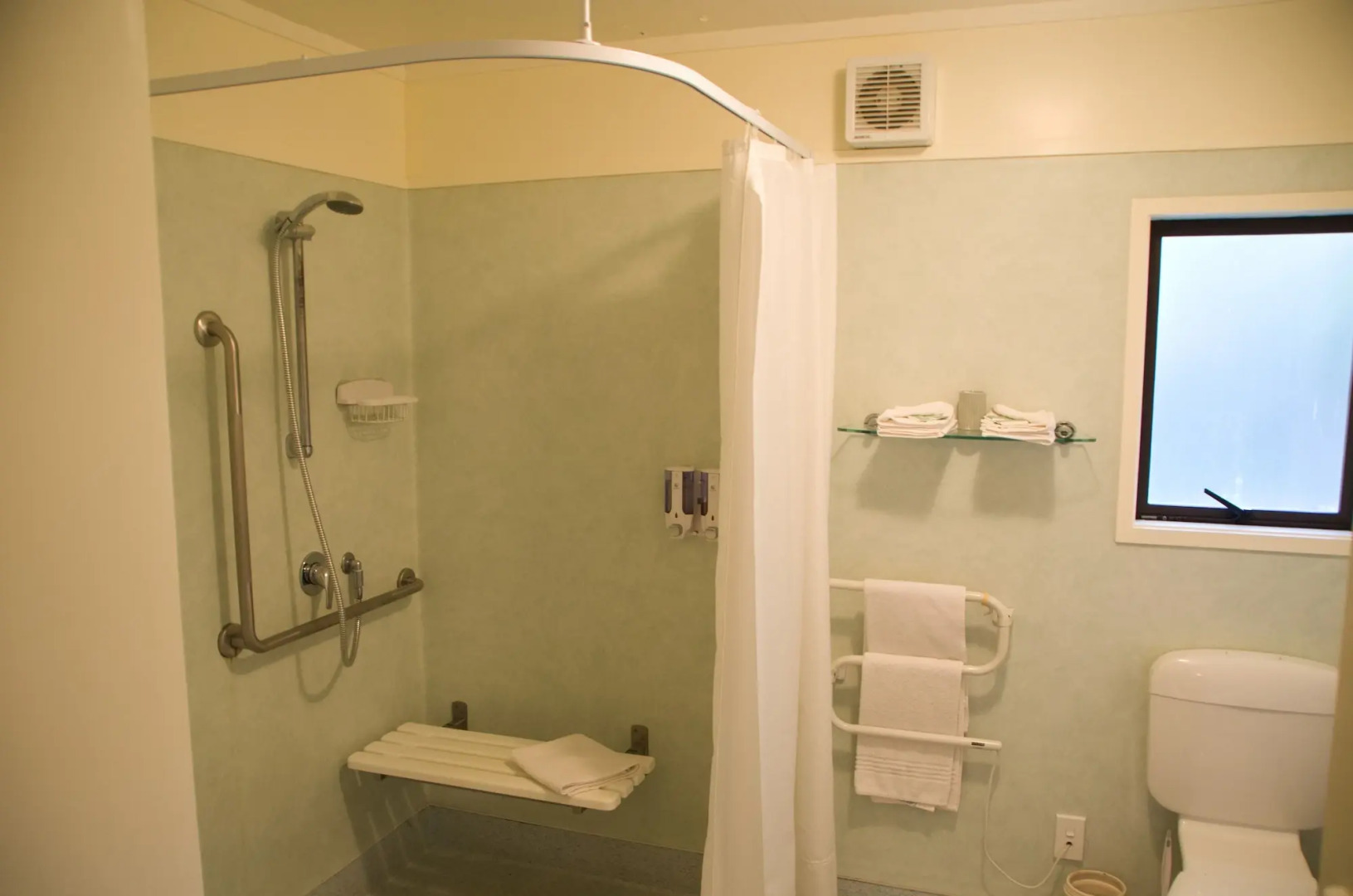 Bay Sands Seafront Studios