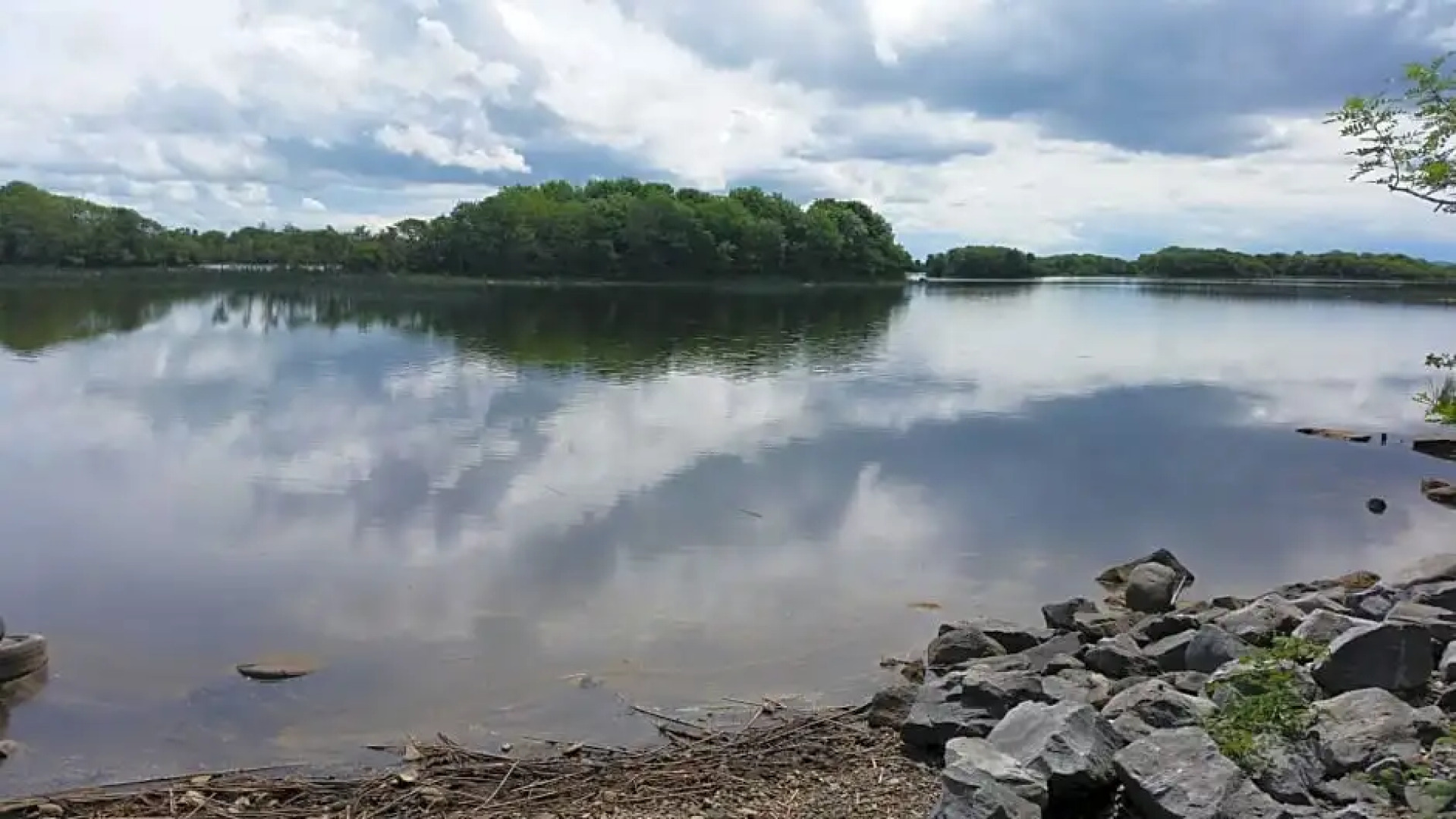 Whitethorn Lodge, Farm B&B, Lackafinna