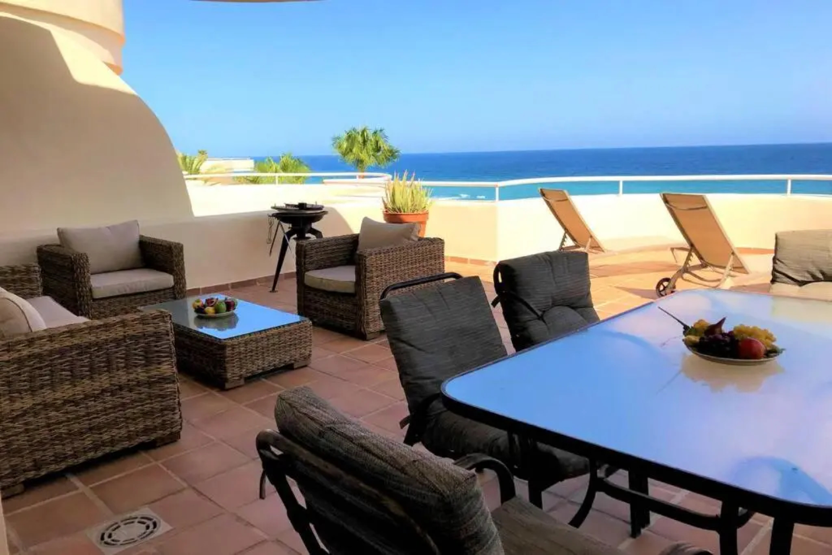 Penthouse Bermuda Beach 2