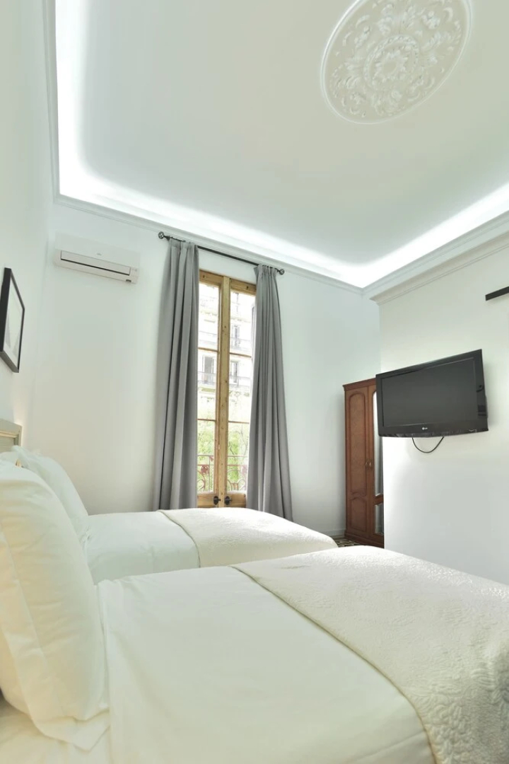 Hostal Girona