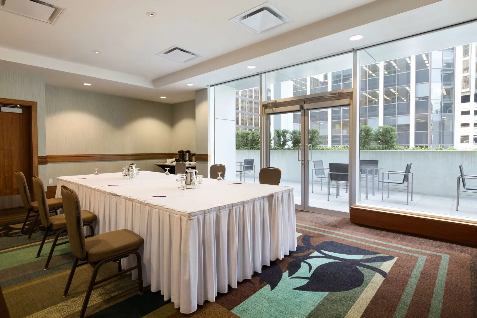 Coast Coal Harbour Vancouver Hotel by APA