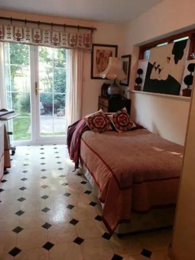 Folly Studio Bed & Breakfast