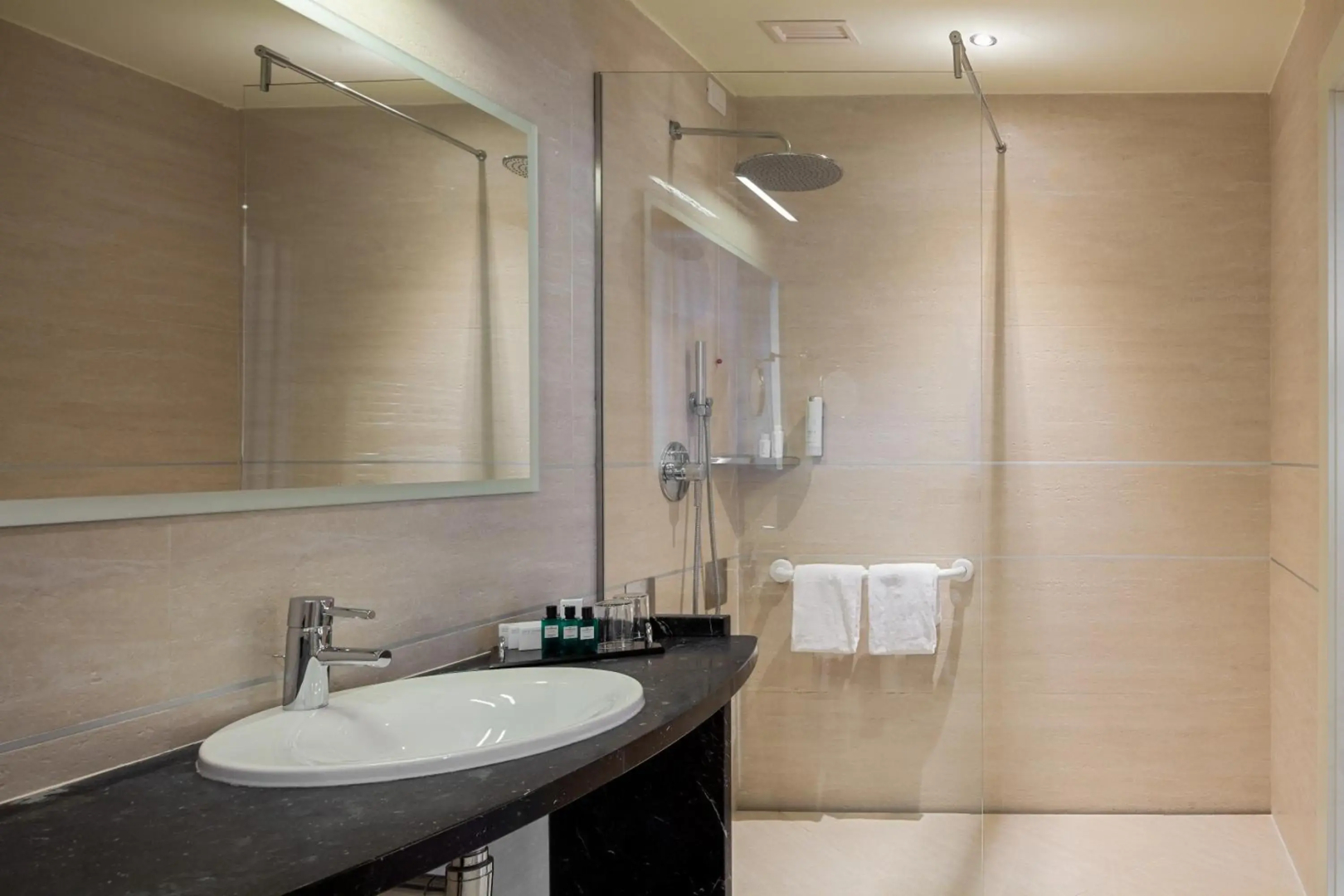 Hotel Kristal Palace - Tonelli Hotels - Adult Friendly