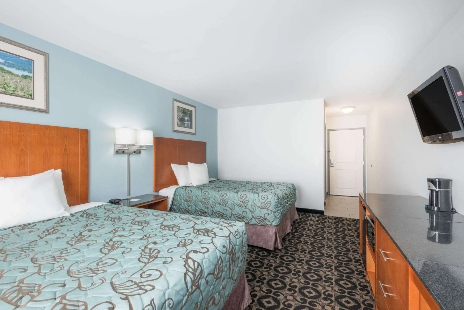Days Inn by Wyndham Watertown Fort Drum