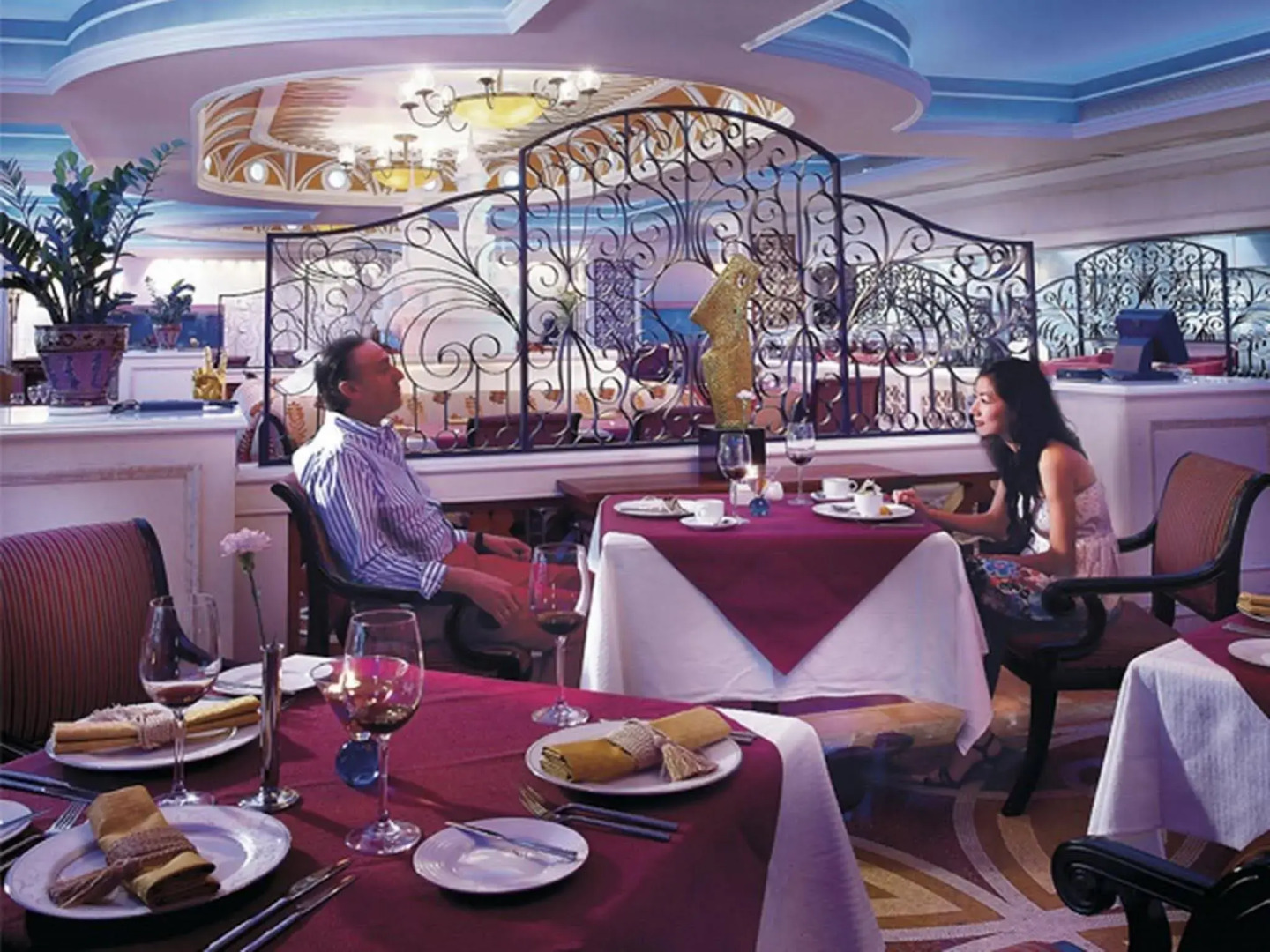 Regal Palace Hotel