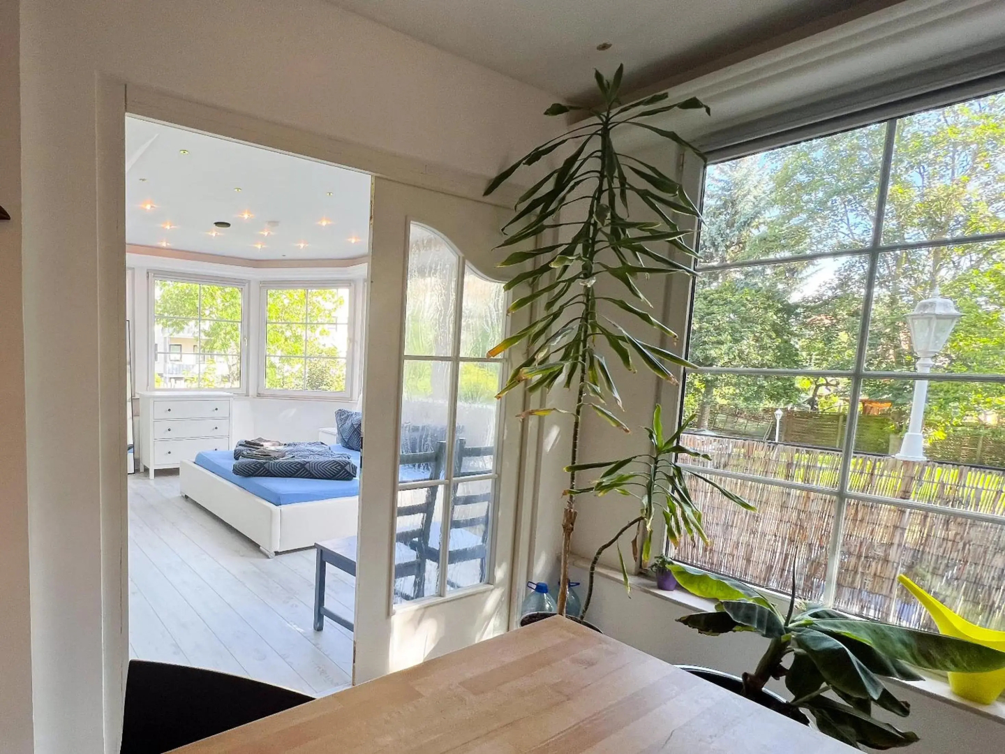 Whirlpool, Fußbodenheizung, Nintendo NES, Netflix, Wintergarten & Workspace