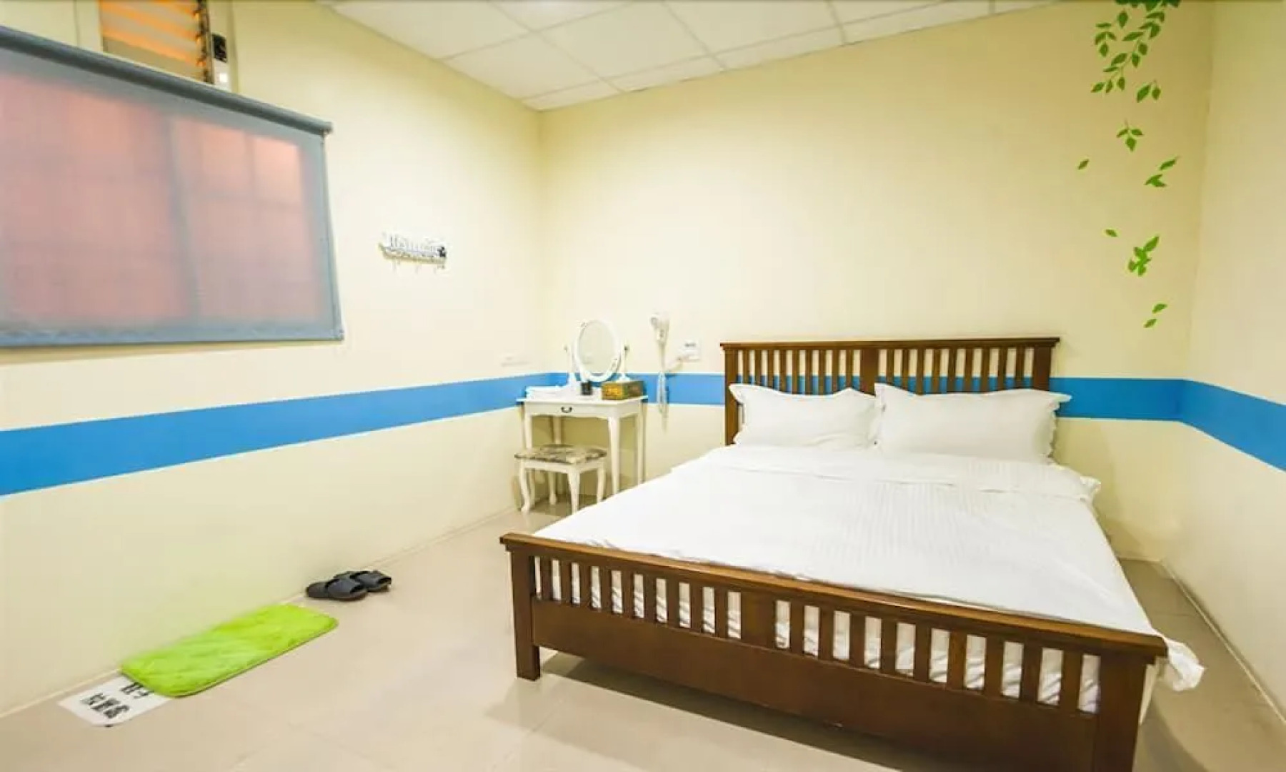 Hualien Train Station Backpackers Hostel