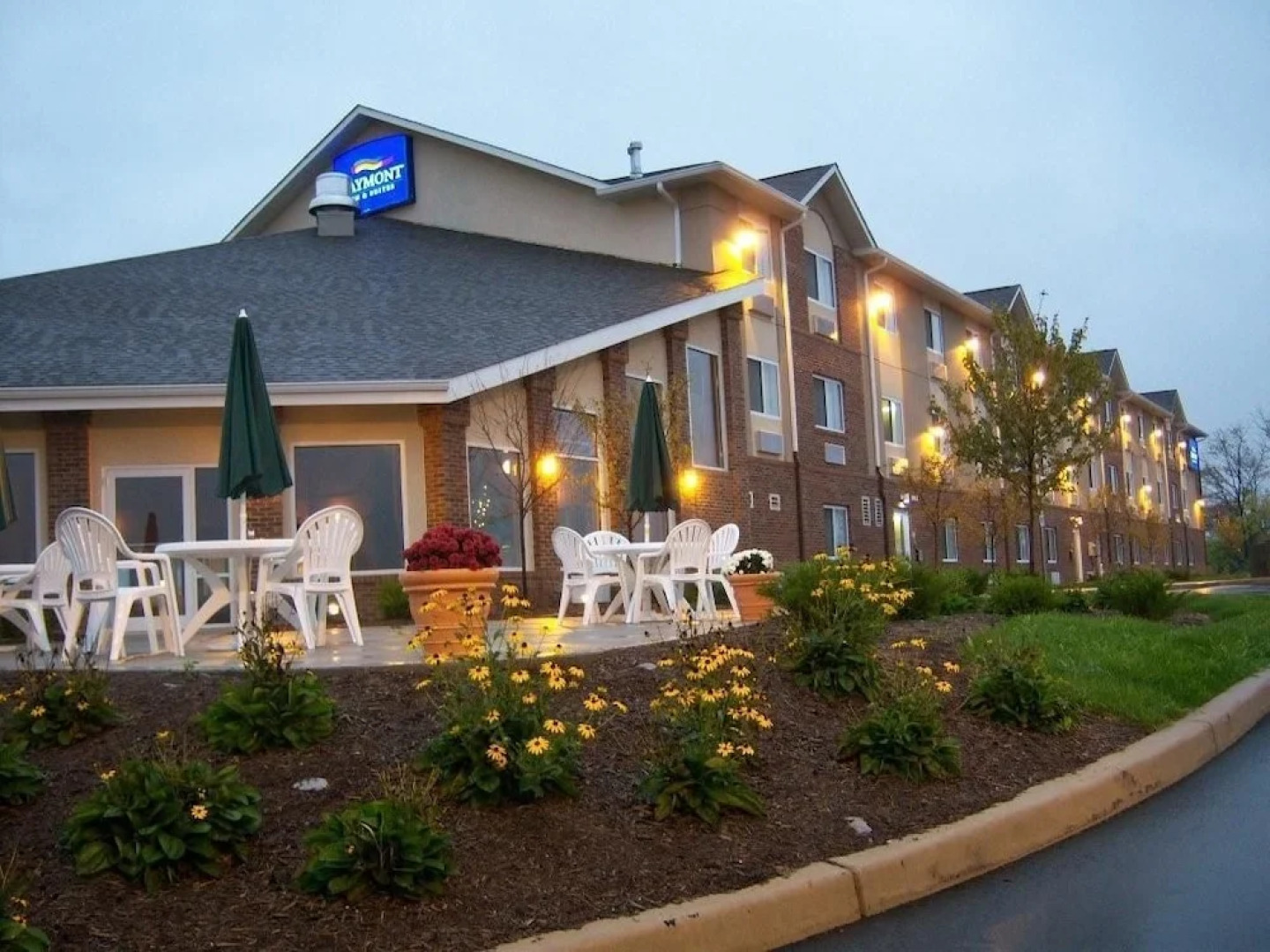 Baymont Inn & Suites Indianapolis