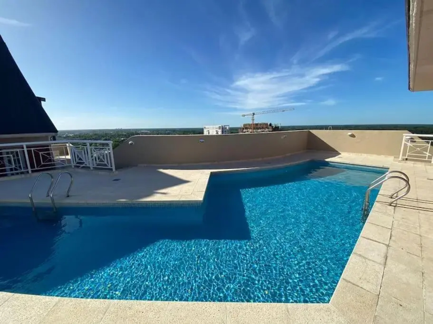 Tigre Center Tower - Con piscina y seguridad 24hs - Opcional cochera