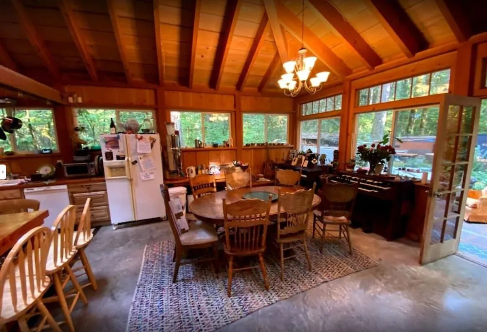 Trout Creek Wilderness Lodge