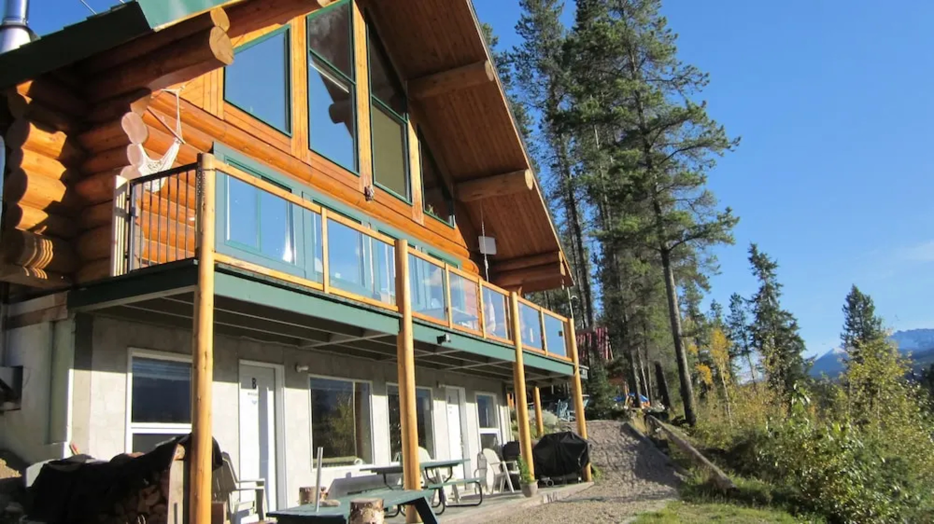 Heavens Edge Mountain Lodge