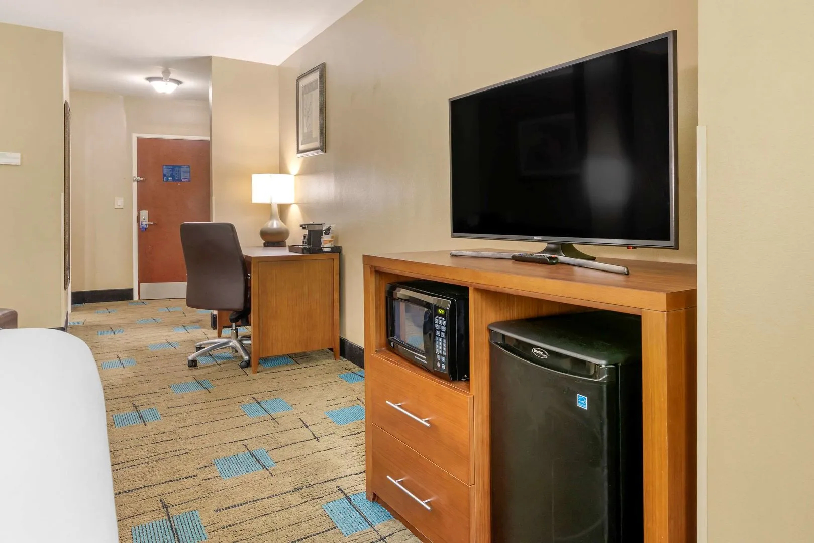 Comfort Suites near MCAS Beaufort
