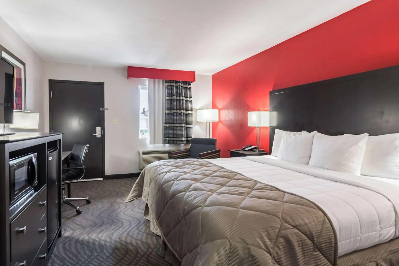 Clarion Inn & Suites