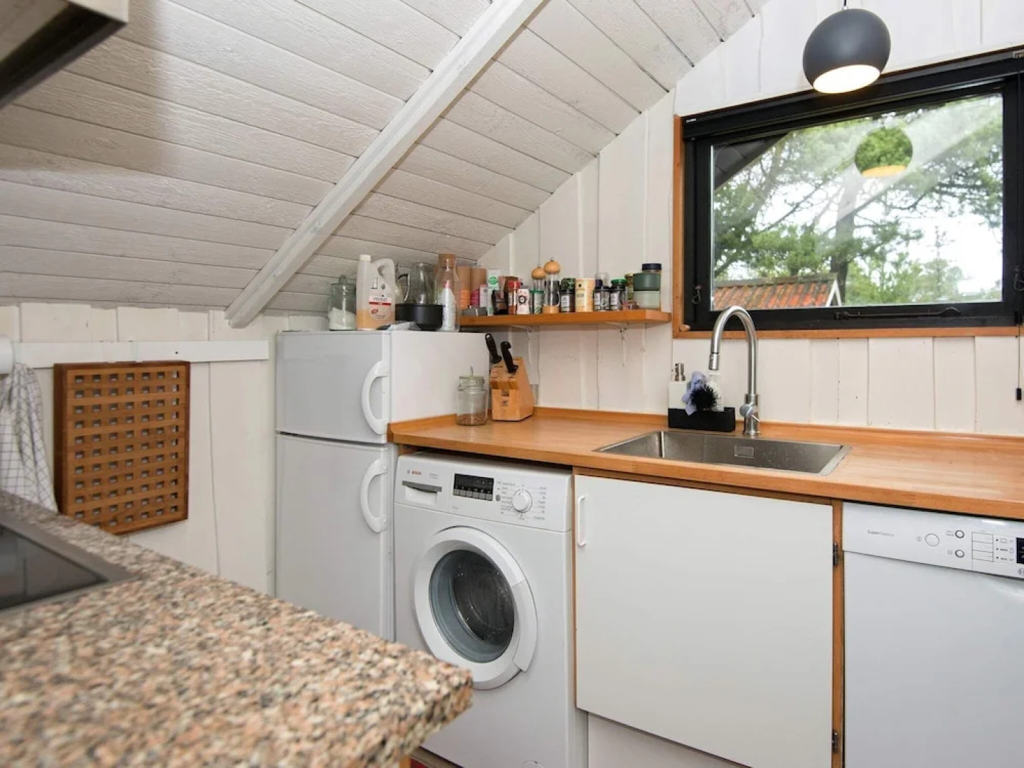 Tranquil Holiday Home in Henne With Barbeque