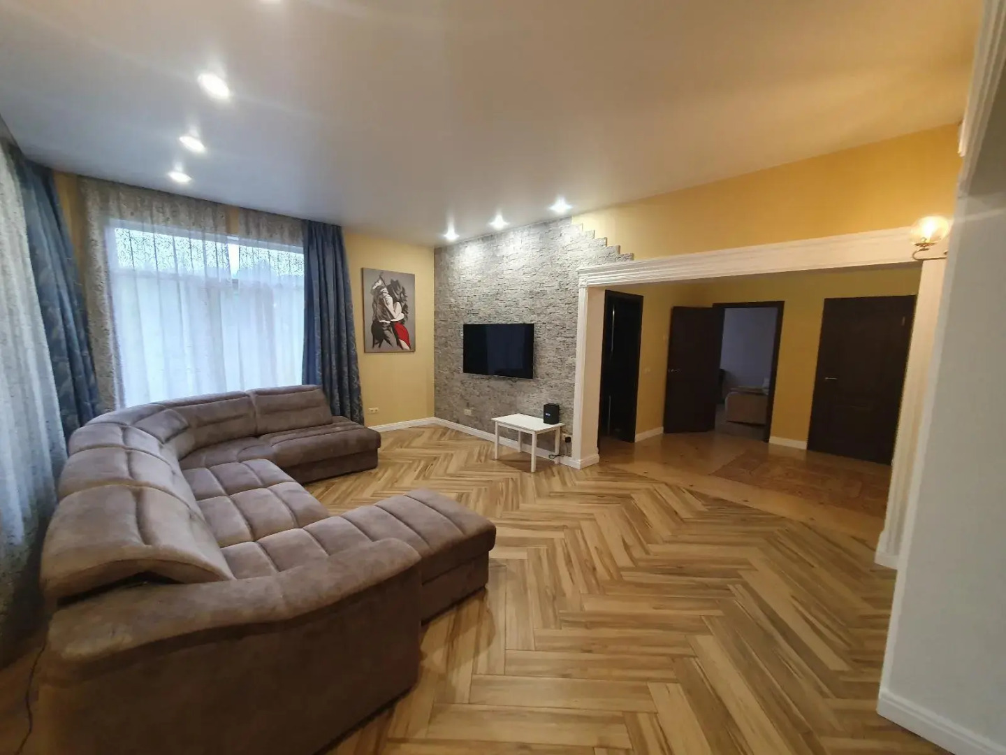 Дом на Бардина-Хуторской