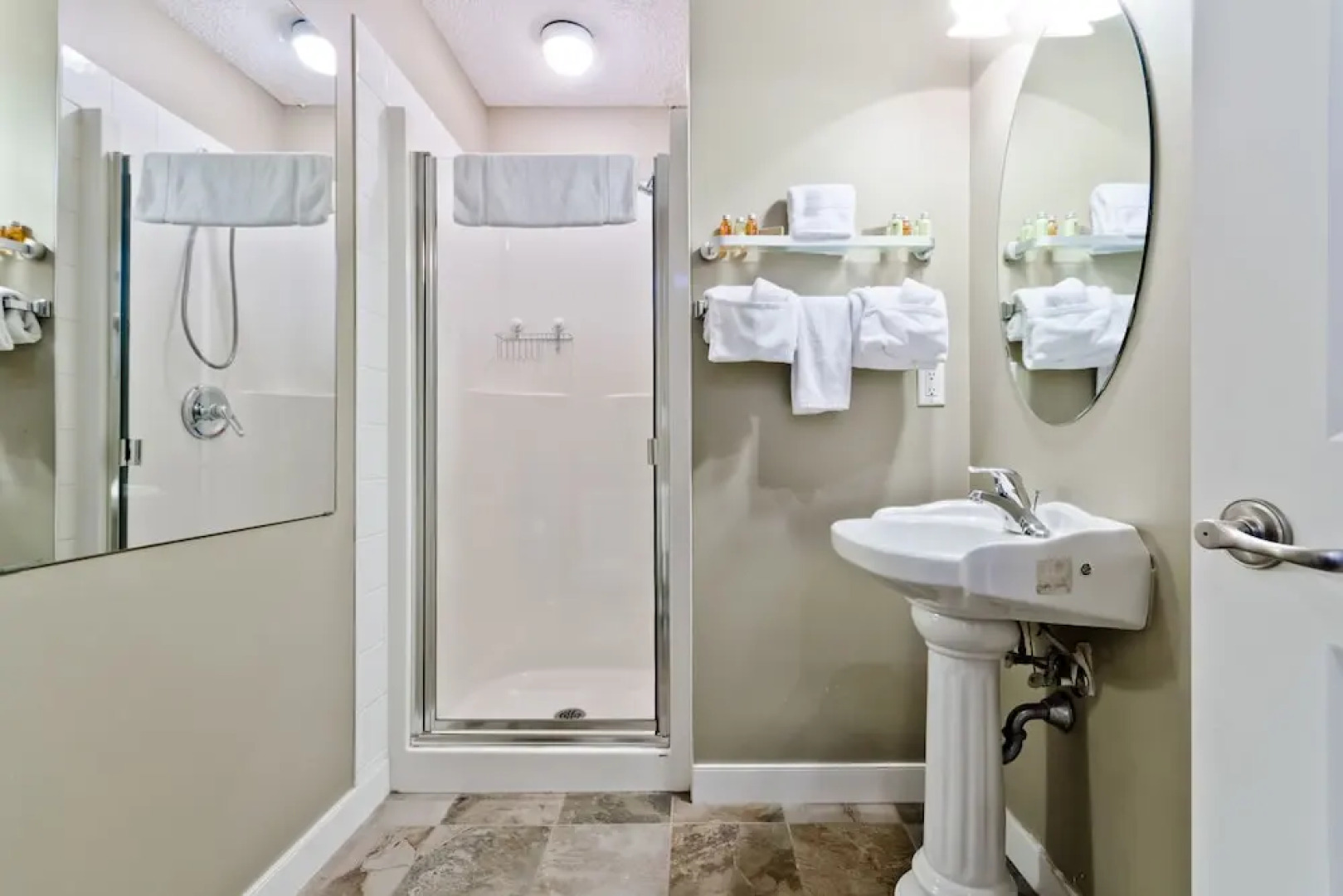 Suite Digs Bella Vista