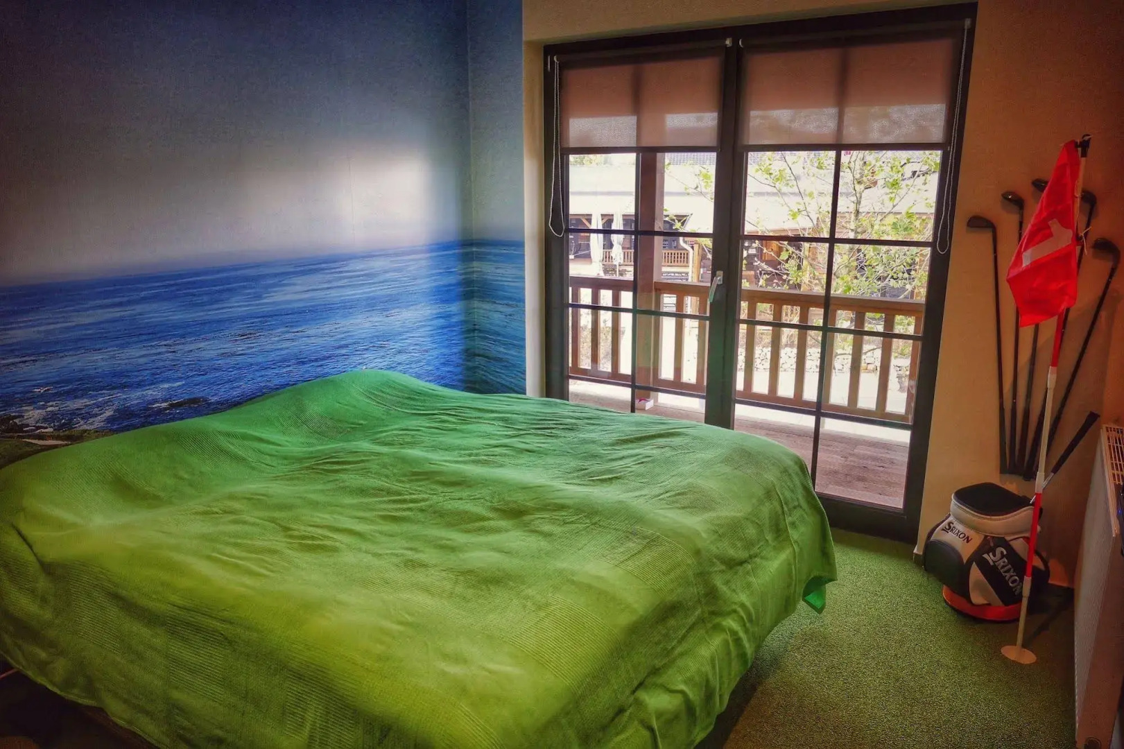 Road Stop Neandertal