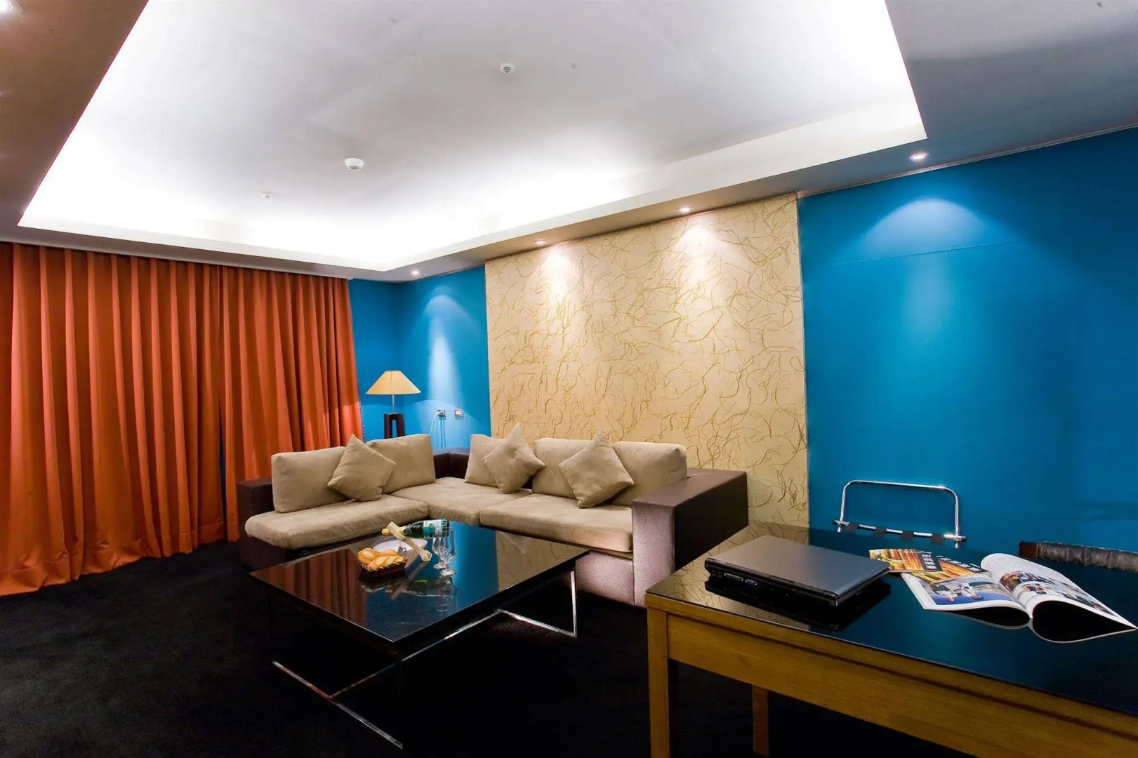 H.M.Hotel