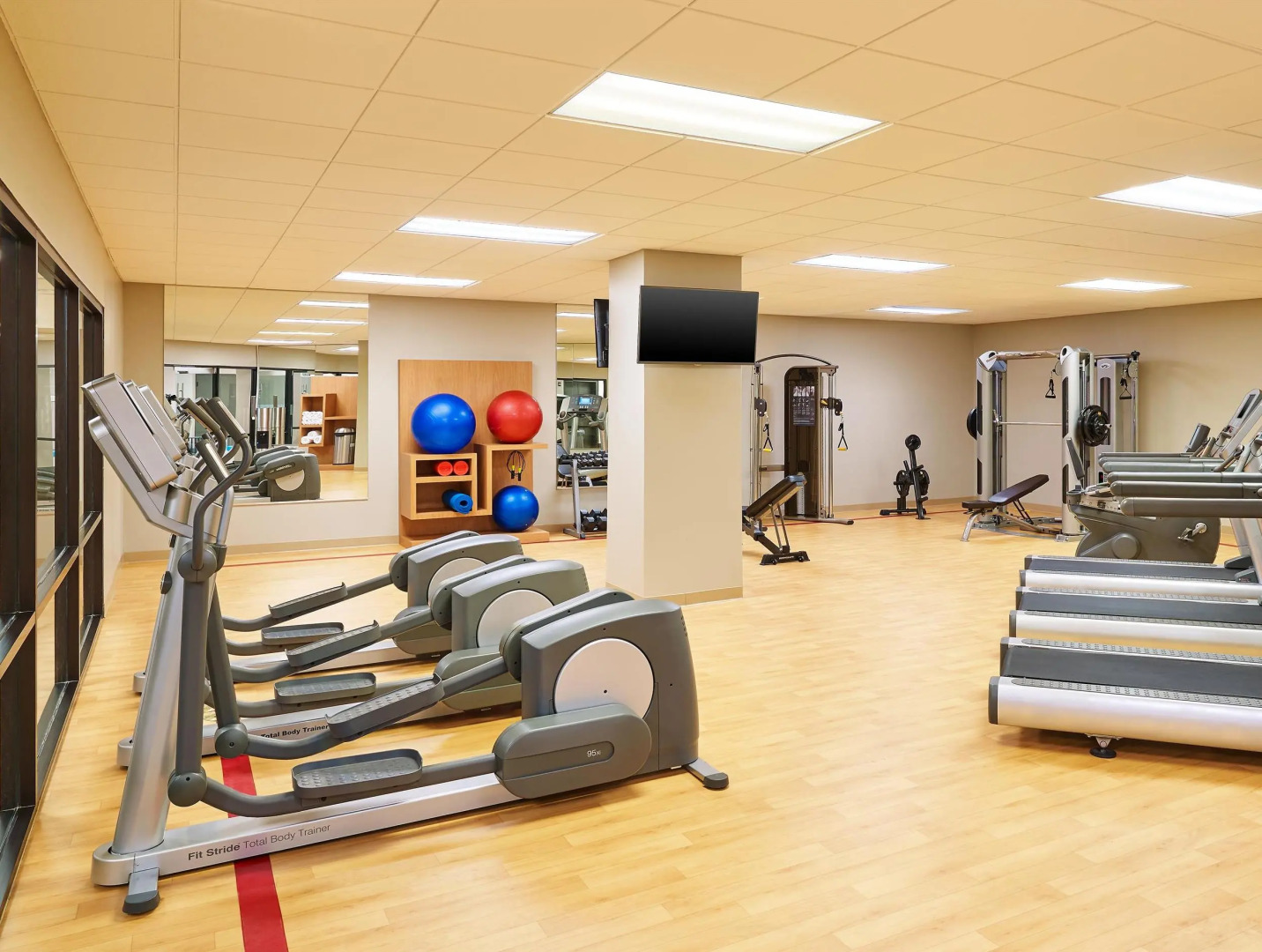 Sheraton Lisle Naperville Hotel