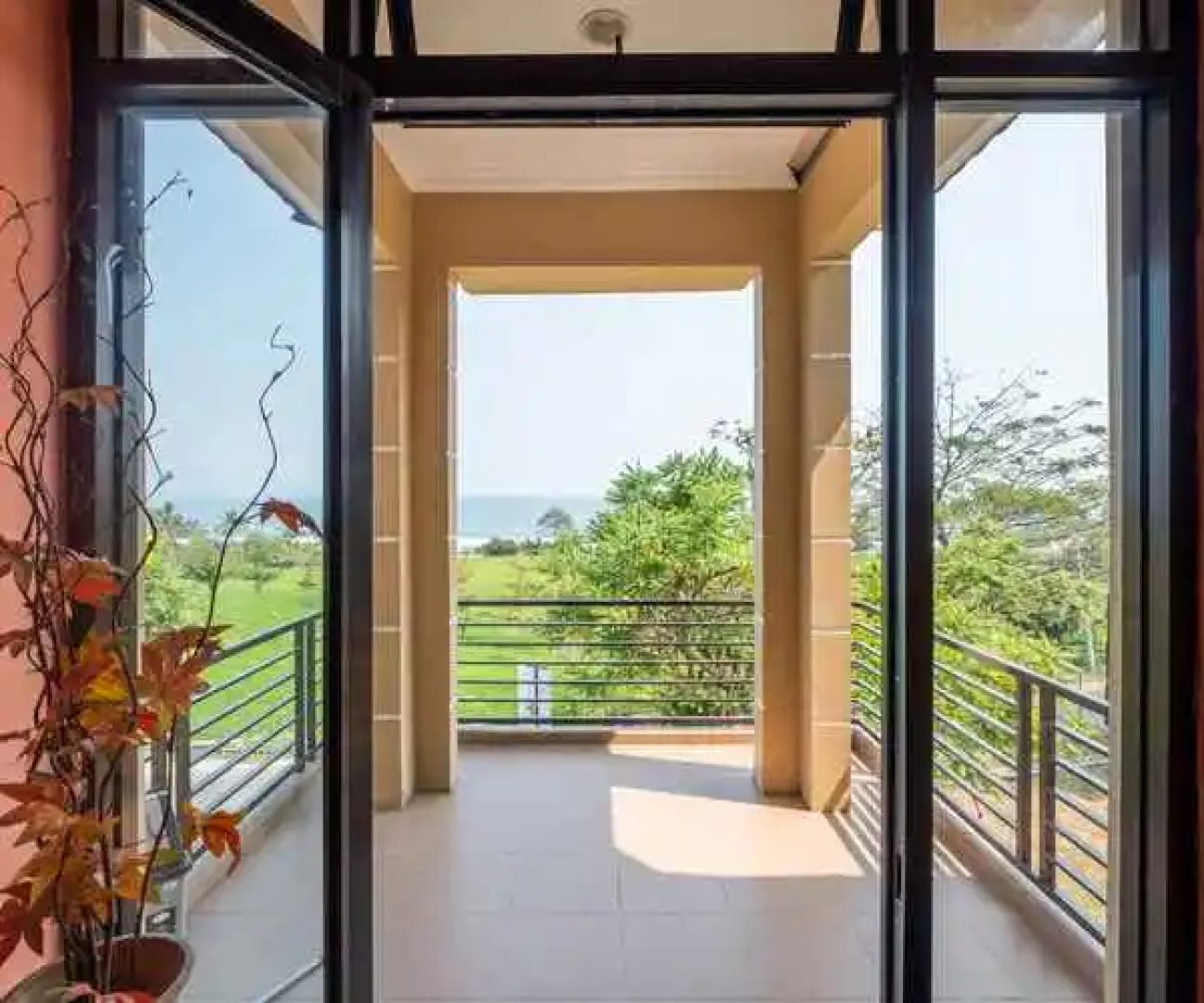 Oyo 1255 Homestay Casa Delray Syariah