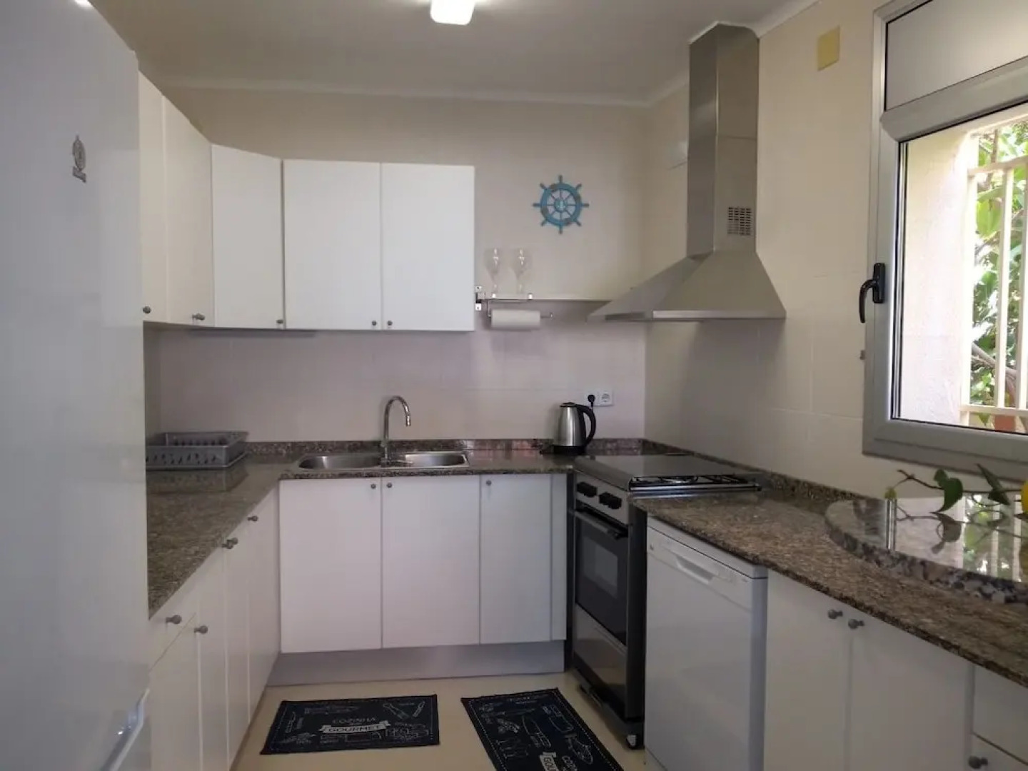 Bright And Comfortable House 20 Min To Barcelona