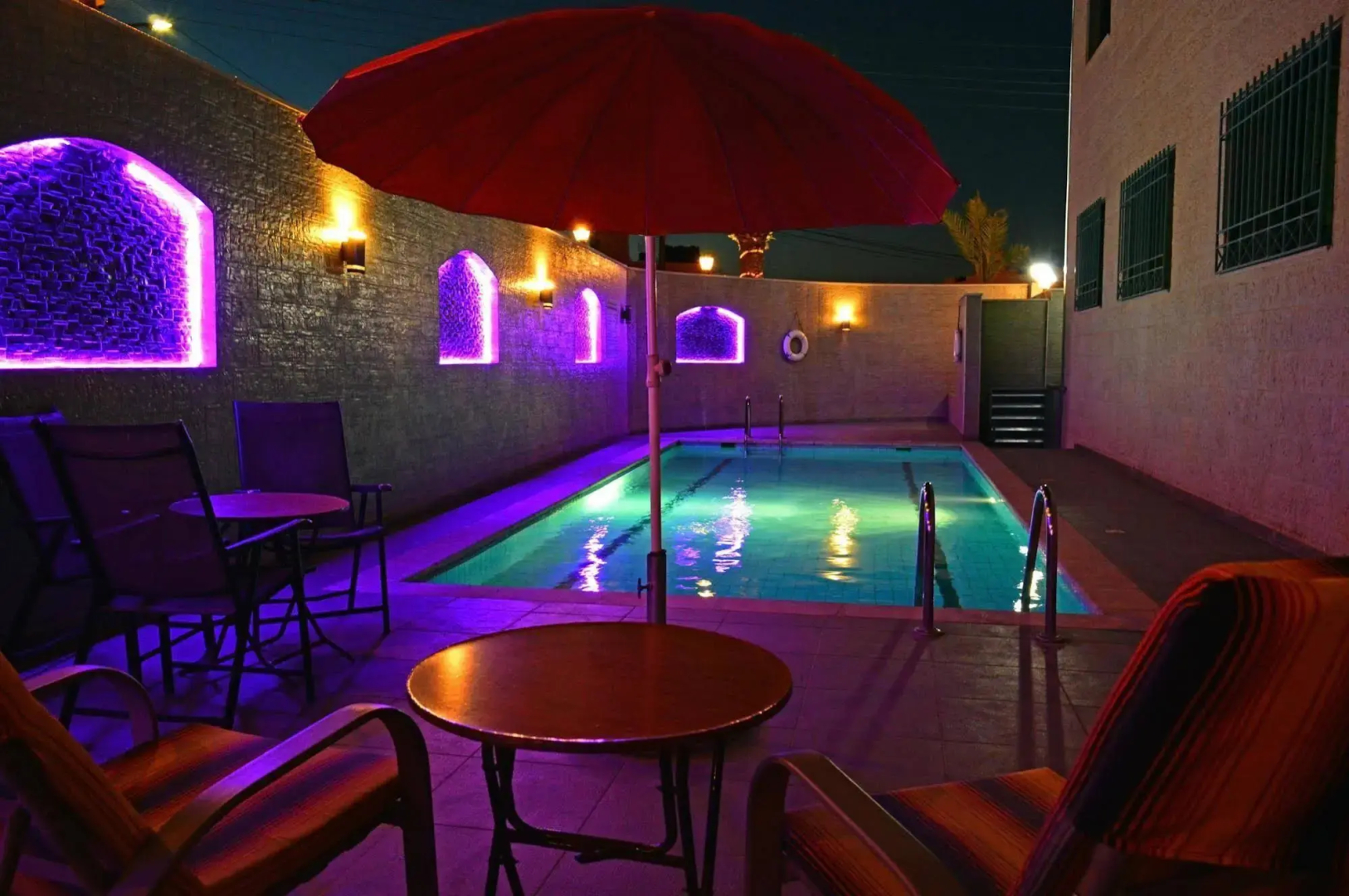 Larsa Hotel