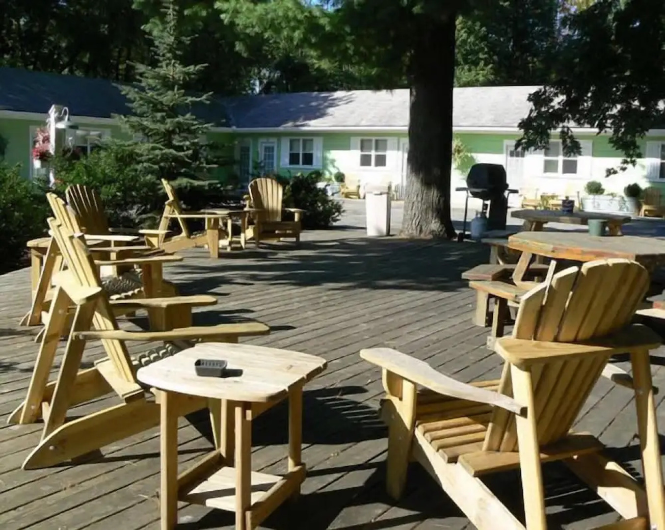 The Pines Motorlodge