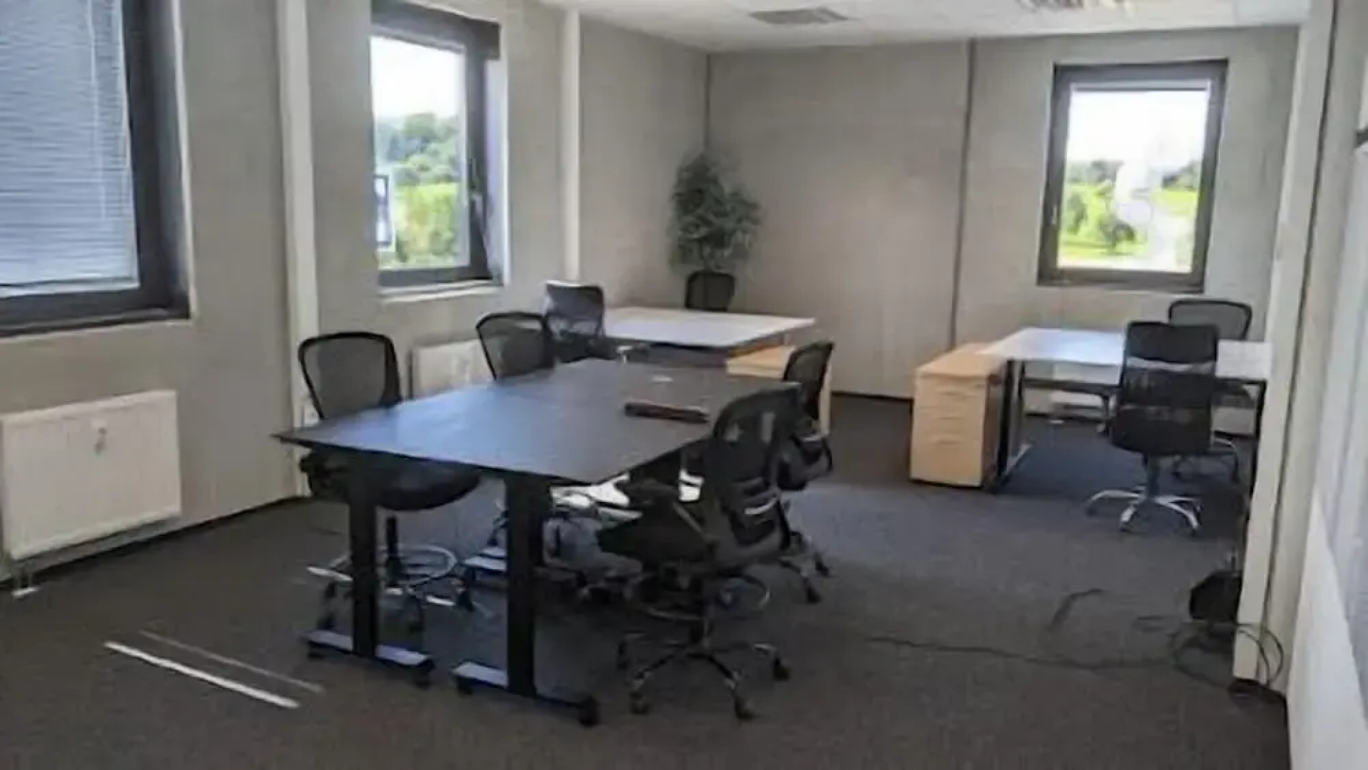 Boardingrooms Direct A8, Close to Stuttgart, 25min