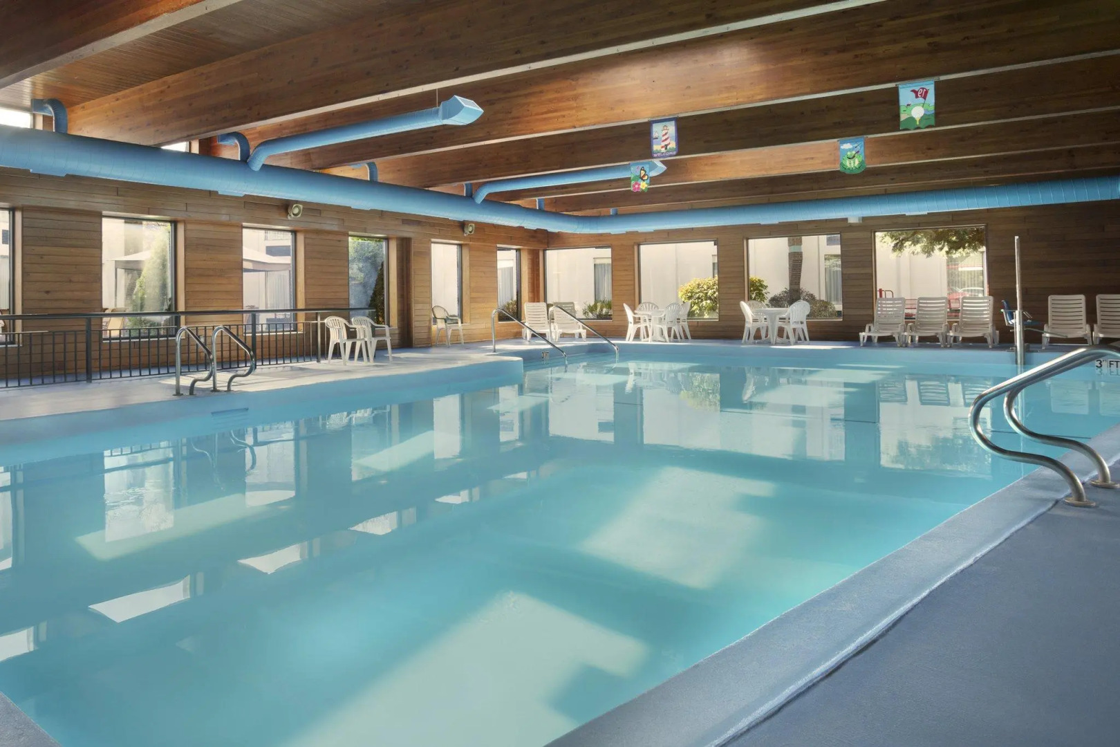 Country Inn & Suites by Radisson, Traverse City, MI