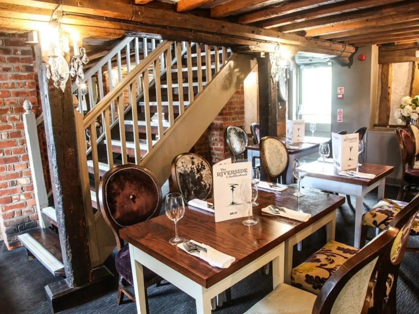 Riverside Inn