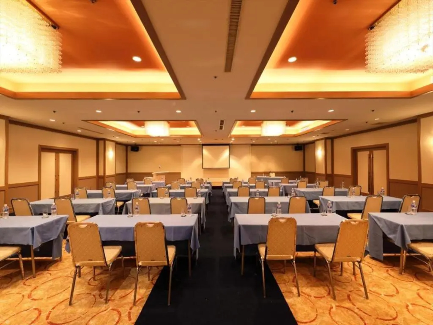 Garden hotel Shiunkaku Higashimatsuyama / Vacation STAY 77477