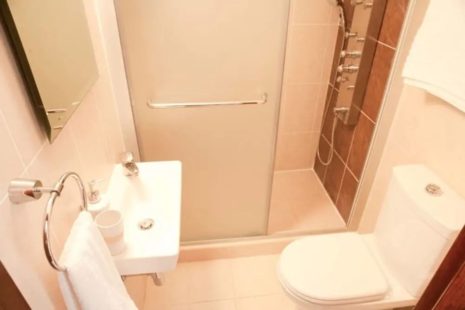 2 bed apt Overlooking Pool -tersefanou, Cyprus